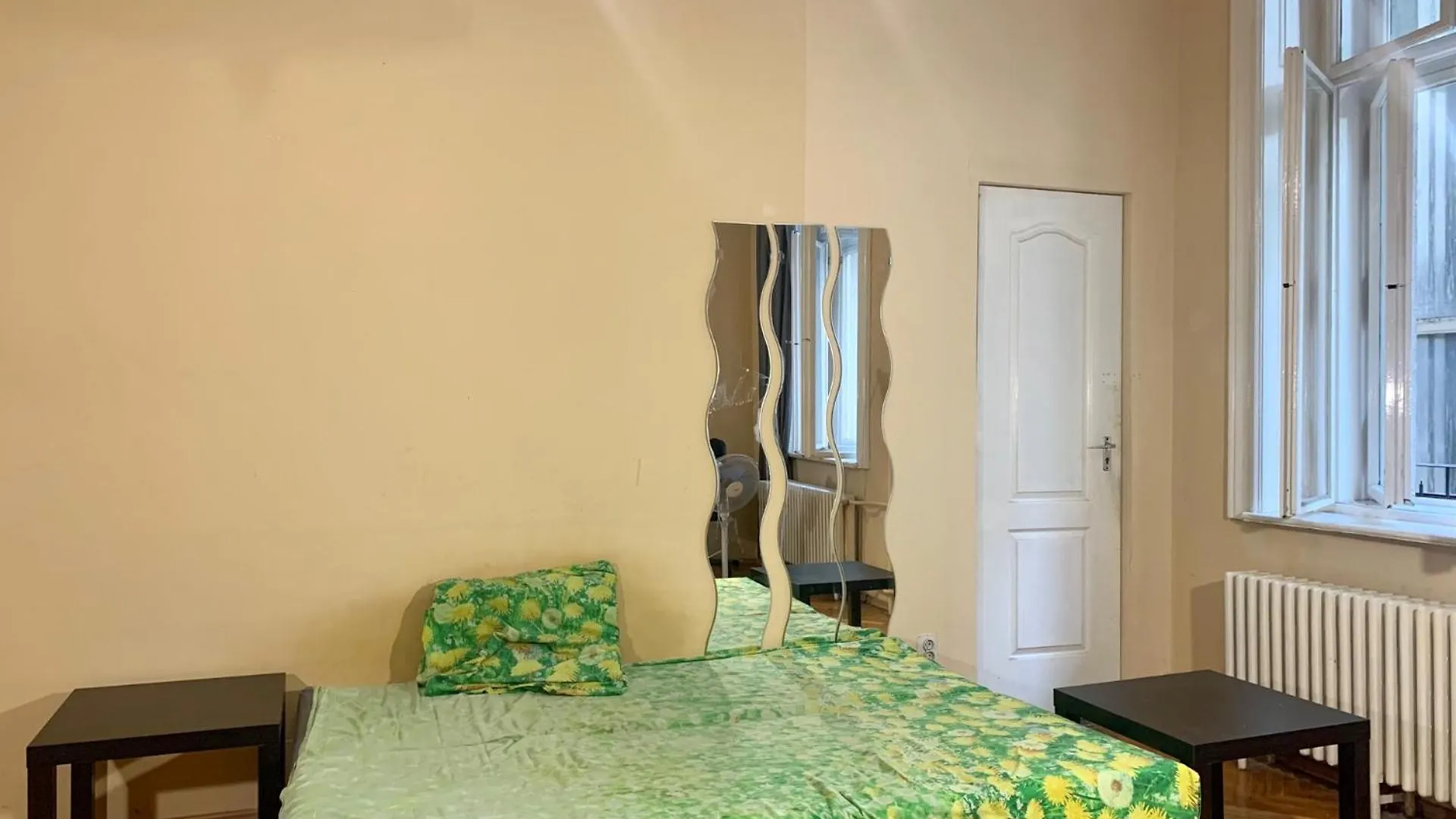 Astoria Long-Term Budget Rooms Budapest Hungary