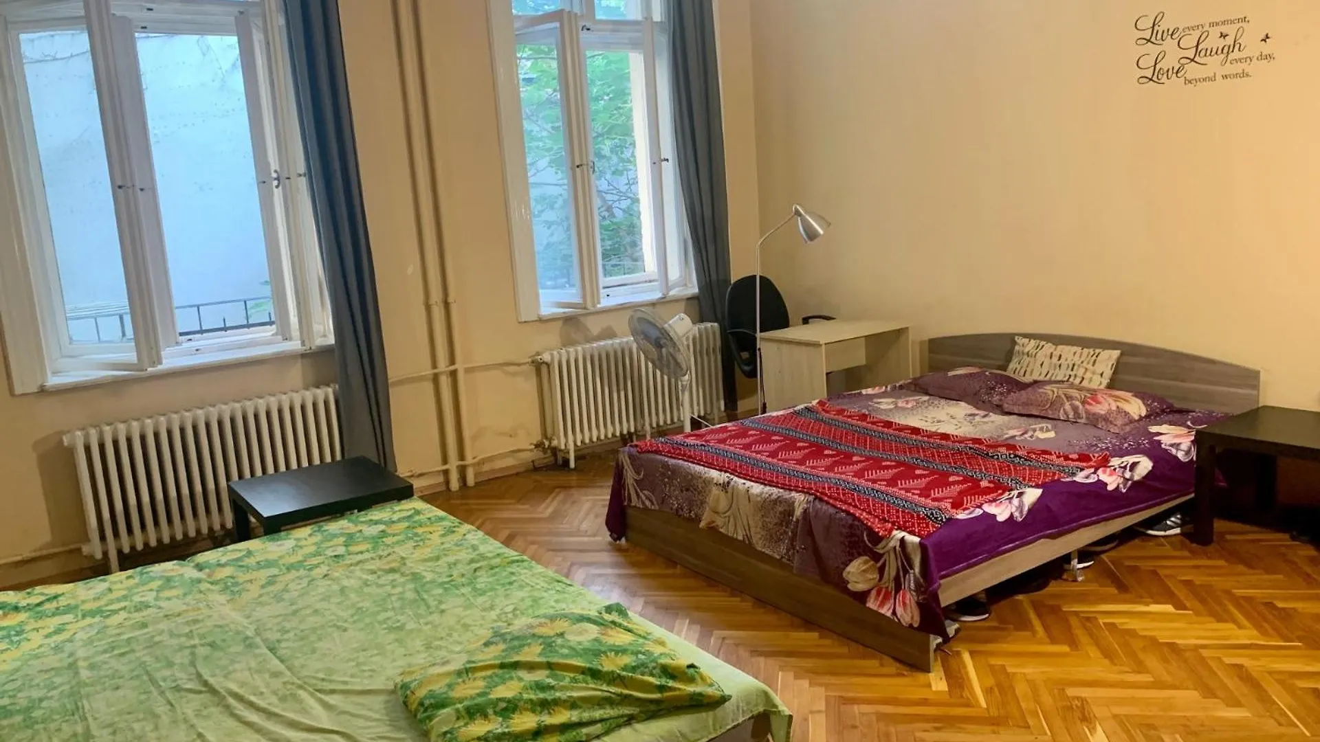 Homestay Astoria Long-Term Budget Rooms Budapest Hungary