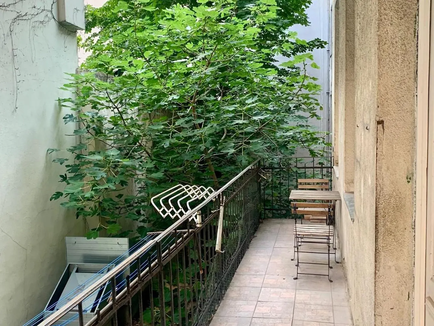 Astoria Long-Term Budget Rooms Budapest Homestay